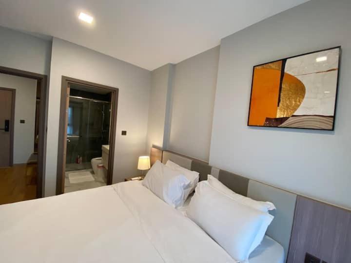 Modern Style Room With Sky Pool 古城边天际泳池公寓 Chiang Mai Exterior foto